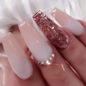 Acrylic rose gold nails. The design to upgrade your manicure