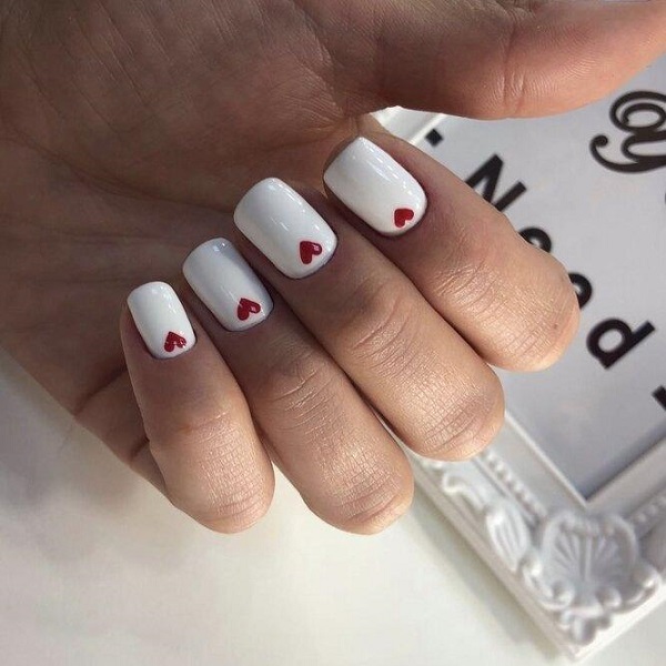 White Nails with Heart 